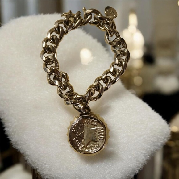 Alexander McQueen Jewelry - Alexander McQueen
Sovereign Star Bracelet EUC